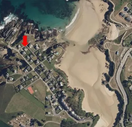 Entre Dos Playas Tapia